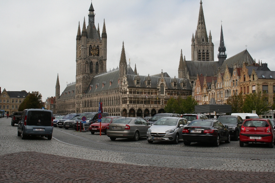 Images/0029a Ypres Cathedral & Museum.jpg